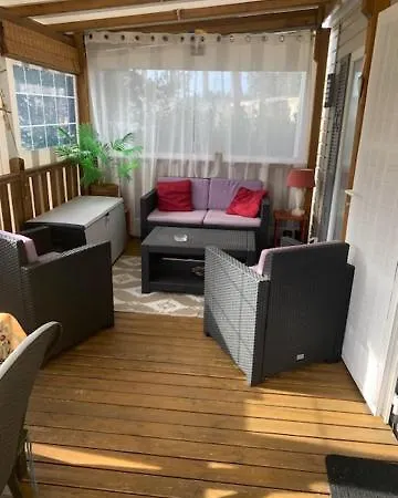 Mobilhome Confort 40 M2 Pour 4 Personnes * Saint-Julien-en-Born