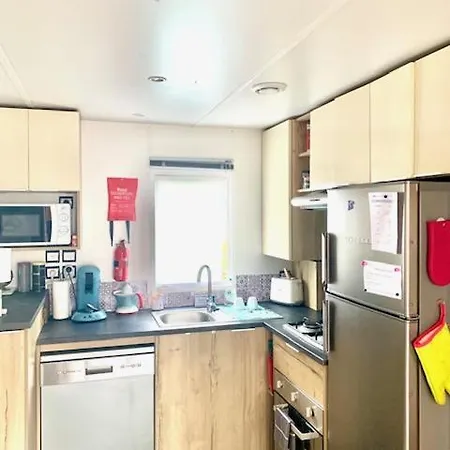 Mobilhome Confort 40 M2 Pour 4 Personnes Saint-Julien-en-Born