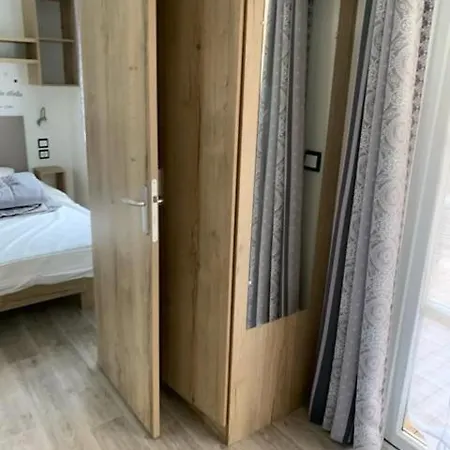 Mobilhome Confort 40 M2 Pour 4 Personnes